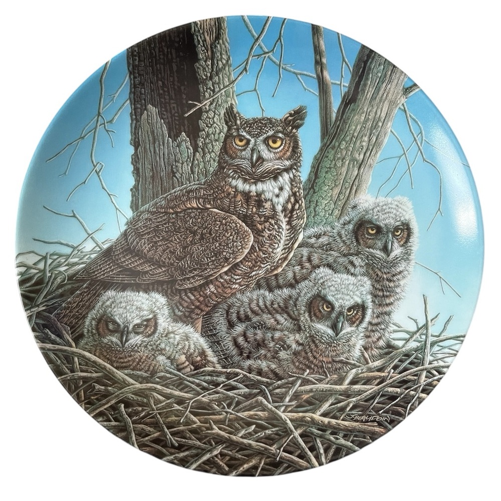 Great Horned Owl Plate by Edwin Knowles Fine China – Collector’s Edition